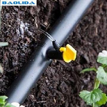 China Garden Gravity Fed Greenhouse Watering System Black Color Plastic Drip Hose for sale