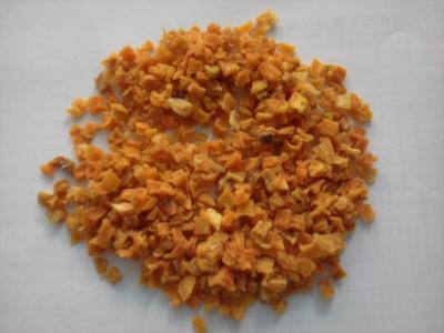 China Orange Dehydrated Sweet Potato 10*10*10mm Natural Food Grade Original Flavor for sale