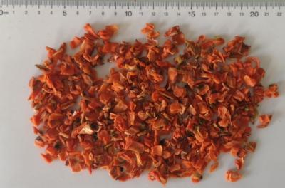 China Feed Grade Dried Carrot Chips Orange Color With Dry Cool Place Storage for sale