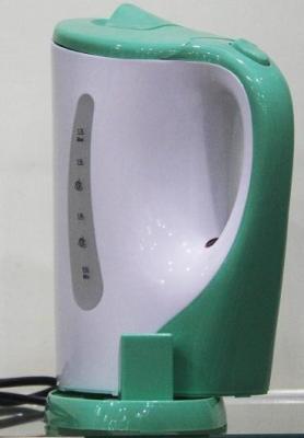 Chine Bouilloire blanche et verte de l'eau d'Eelctric de bobine d'acier inoxydable, bouilloire de chauffage d'eau à vendre