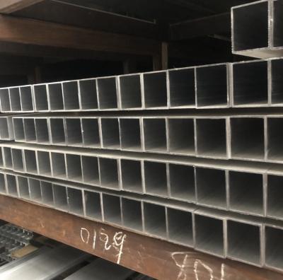 中国 6061 Extruded Aluminium Alloy Square Tube Pipe Powder Coating 10/25Mm Profile 販売のため