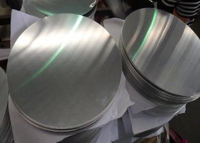 China El círculo de aluminio 1235 de la comida del grado platea la bandeja de abastecimiento de plata estampada en frío en venta