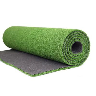 China Green Artificial Golf Grass Deer Topiary Artificial Turf Golf Putting Carpet for sale