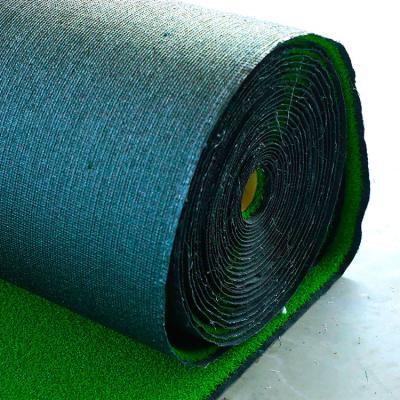 Chine Mini Artificial Golf Grass Large Outdoor Eco Friendly Turf 10mm-60mm Roll à vendre