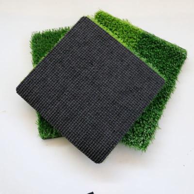 中国 Unfilled Football Artificial Grass Mat Sports Flooring Carpet 30mm 販売のため