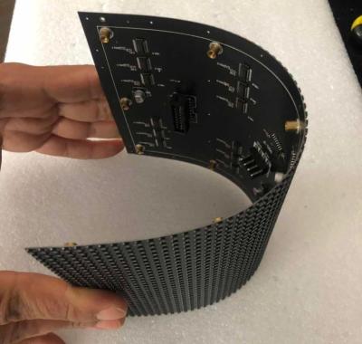 China Fábrica flexível curvada de Shenzhen da tela de exposição do diodo emissor de luz da parede video P4.0 200g 60HZ SMD do diodo emissor de luz à venda