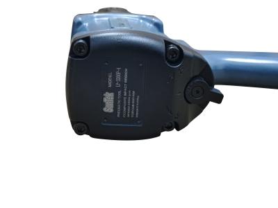 China 6000rpm Central Pneumatic 1/2 In Air Impact Wrench For Car With Rubber Cover for sale
