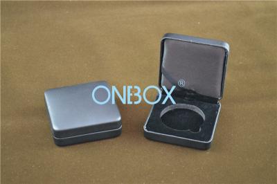 China Luxury coin display cases In PU Leather And Customized Insert  With Coin Slot for sale