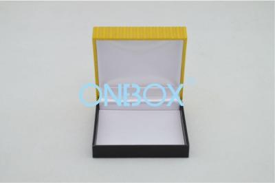 Chine Boîtes faites sur commande de luxe en plastique carrées d'emballage pour les hommes montre ou l'emballage de cadeau de bijoux à vendre