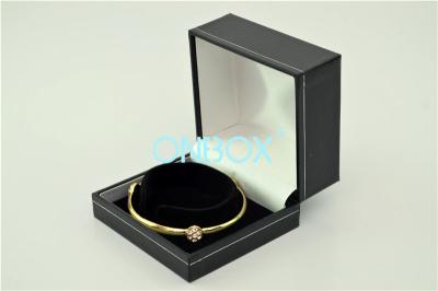 Chine Articulez les boîtes de empaquetage de bijoux de place de fermeture pour le bracelet de femmes à vendre