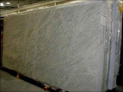 China Espessura branca natural 1.8cm 2cm das bancadas das lajes da pedra do granito de Kashmir 2.5cm à venda