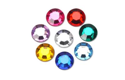 Chine Fausse pierre acrylique d'acrylique de dos plat de gemmes de diamant d'accessoires de vêtements de sac bleu à vendre