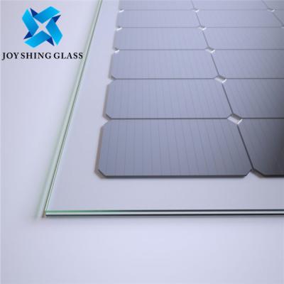 중국 저철분 템퍼링된 솔라 유리 2.5 밀리미터 4 밀리미터 투명한 태양 전지판 글라스 판매용