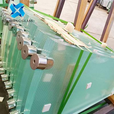 China Customized Ultra Clear Anti Slip Laminated Glass Stair Treads for sale