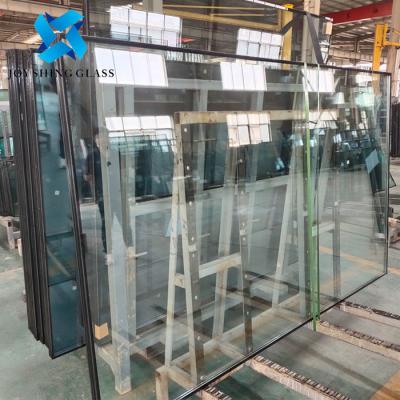 China Vidrio aislado de argón bajo-E ultraclaro personalizado para ventanas en venta