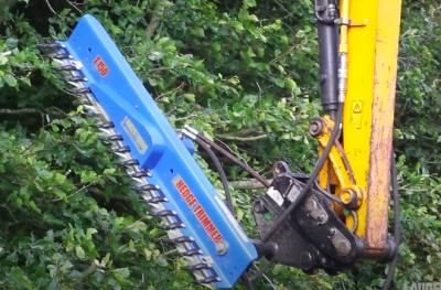 China Accurate Hydraulic Hedge Cutter , Tree Pruning Machine Reliable Performance for sale