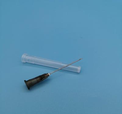 China Black Hypodermic Needle Disposable Sterile Out Diameter 0.7mm 22G for sale