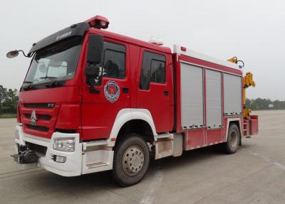 China SINOTRUK HOWO Heavy Emergency Rescue Fire Truck 4x2 With 5 Ton Crane for sale