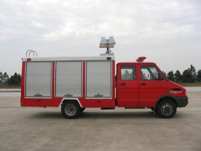 China IVECO 130 pk lichte reddingsbrandweerwagen 4×2 dieselbrandstoftype Te koop
