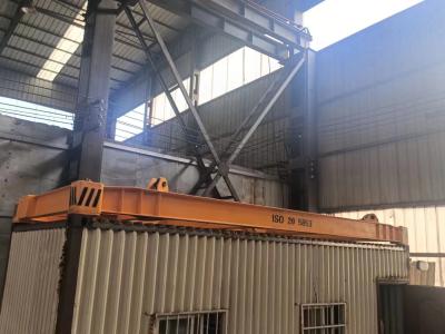 China 20ft 40ft Container Crane Spreader Rail Mounted Q235B Frame Material for sale