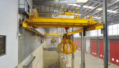 China High Rigidity Workshop 500kg Grab Bridge Crane Electricity Powered for sale