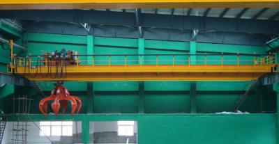 China Guindaste de agarramento industrial de alta resistência 1.000 kg operado remotamente à venda