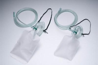 中国 非病院の750ml貯蔵所袋が付いている使い捨て可能なカテーテルの管のRebreatherのマスク 販売のため