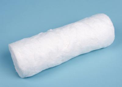 中国 White Wound Dressing Cotton Roll For Medical Use Soft Absorbent 販売のため