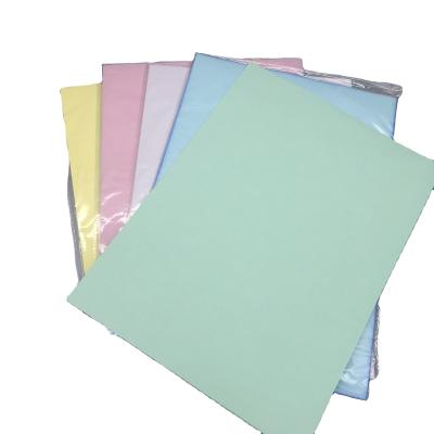 China 48-80gsm Virgin Wood Pulp Colour Carbonless Paper for Paper Roll Manufacturing for sale