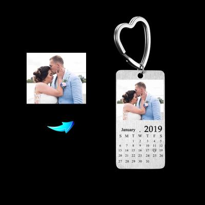 China FASHIONABLE Custom Personalized Key Chain Key Chain Photo Calendar Love Date Gift Stainless Steel Keepsake Label Anniversary Date for sale