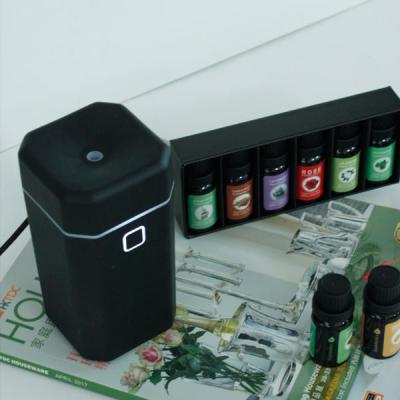 中国 携帯用香りの拡散器の黒ゴム製 オイルの表示器 販売のため