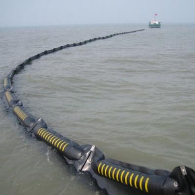 China Inflatable Rubber boom Oil Spill Containment Floating Silt Curtain for sale