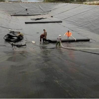 China 0.5-3.0mm Hdpe Geomembrane for waterproof Landfill Project/ Or Agriculture pond liner and Root Barrier for sale