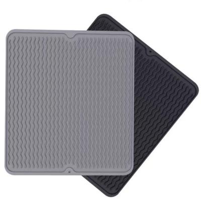 China Non Slip Silicone Draining Mat Board Reusable Flexible For Kitchen for sale