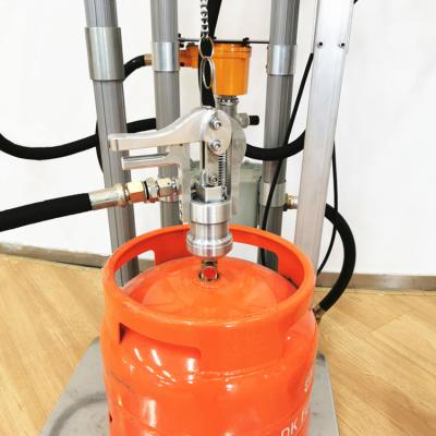 China Manual Nozzle LPG Gas Filling Scale For Self Close Cylinder Valves for sale