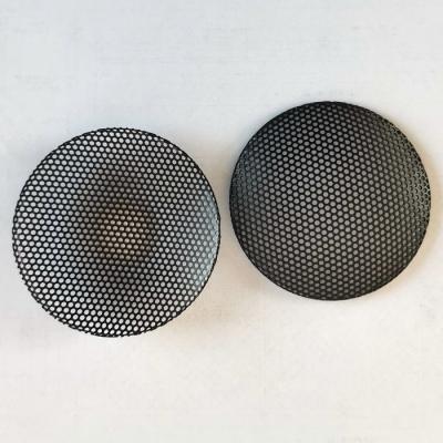 中国 ISO9001 Custom Micro Perforated Cover Metal Speaker Mesh Grill  Rustproof 販売のため
