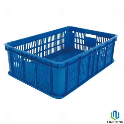 China Caixas de plástico ventiladas para frutas e vegetais, Caixas de vegetais empilháveis azuis à venda
