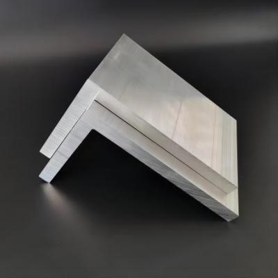 China AISI 6000 Series Metal Angle Aluminium Construction Structural Steel Angle Rustproof for sale