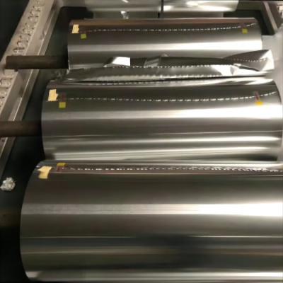 China Anti espessura da folha de alumínio 0.025mm da corrosão 8011 para a largura da utilização alimentar 60mm à venda