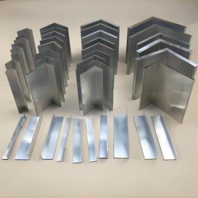 Chine 90 angle en aluminium de l'angle 6061 décoratifs en métal de degré écologique à vendre