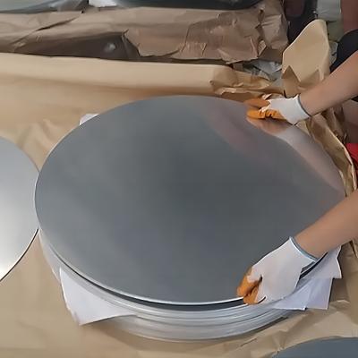 China Placa de alumínio ASTM 1050 do disco do certificado do ISO 3003 5052 1060 2mm para o fogão à venda