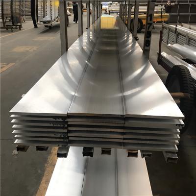 China 6061 6063 T5 T6 Aluminium Flat Bar Extrusion Profile 6mm 8mm Thickness Standard Size for sale