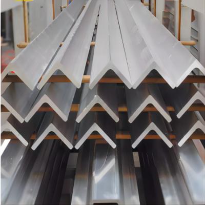 China 5083 T5 Aluminum Angle Equal Side 100*100mm Customized Alloy Profile for sale