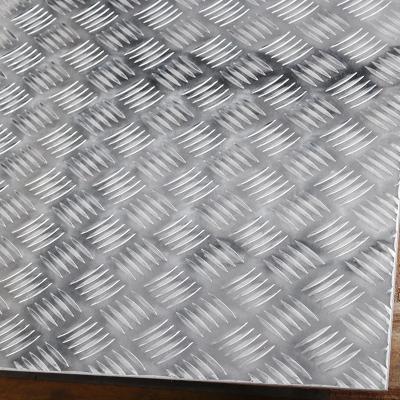 China 1060 H24 3003 5052 Aluminum Checkered Plate 0.2mm-6mm Thickness Hot Rolled 3 Bar Mirror Sheet for sale