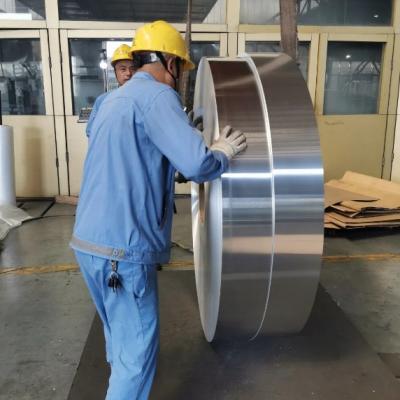 Chine 0.5 mm 0,7 mm 1050 1060 bande d'aluminium H14 H24 poli pour l'isolation thermique à vendre