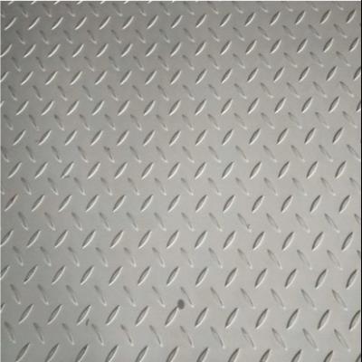 China 5 Bar Patroon 5083 Aluminium Checker Plate Mill Edge Afwerking Voor Decoratie Te koop