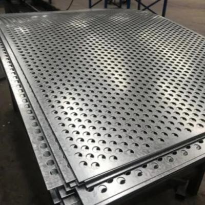 China ASTM 6061 Polish Aluminum Sheet Perforated Plate Punching Hole PVC Coated For Fencing for sale