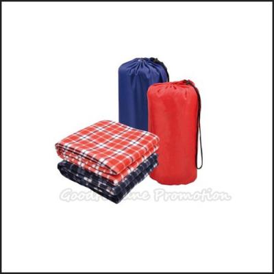 China Customed logo promotion Eco plush warmer luggage travel outdoor camp blanket gift for sale