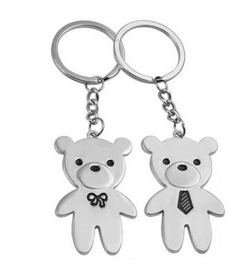 China New creative gift product metal bear keychain keyrings wedding gift for sale