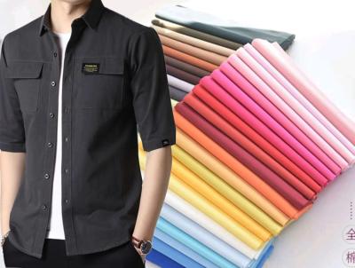 China Wear Resistant Plain Weave Fabric 40sX40s 133X100 138GSM For Shirt Dress à venda